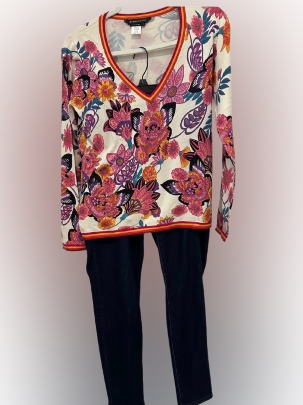 2 Items: BCBGMaxAzria Floral V-Neck 80% Silk Sweater AND Tommy Hilfiger Leggings